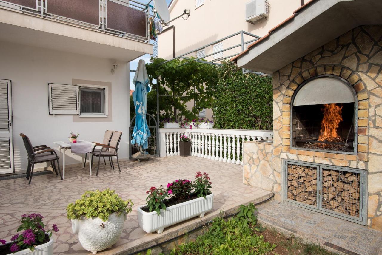 Topic Apartments Vodice Exteriör bild