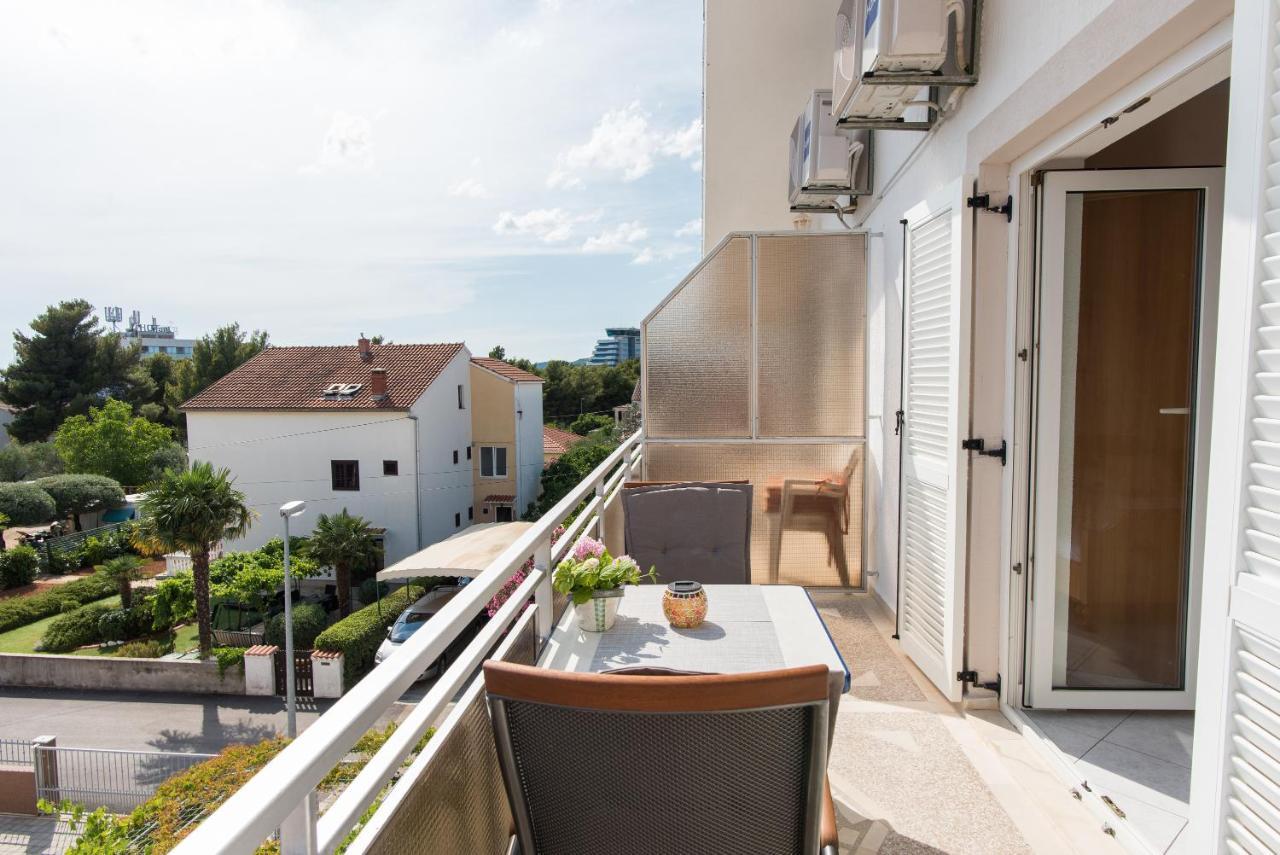 Topic Apartments Vodice Exteriör bild