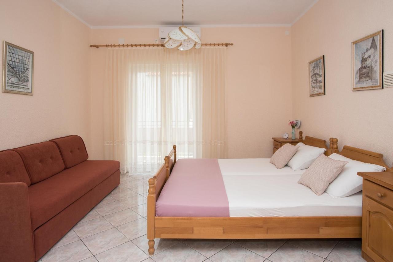 Topic Apartments Vodice Exteriör bild