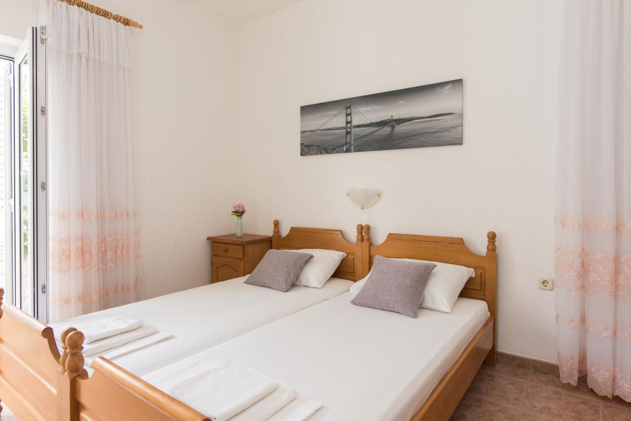 Topic Apartments Vodice Exteriör bild