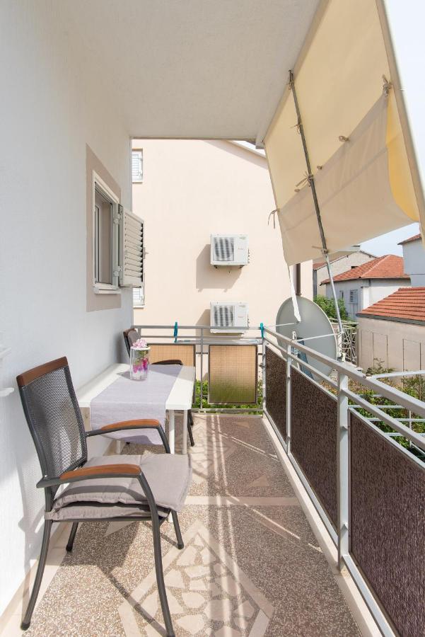 Topic Apartments Vodice Exteriör bild