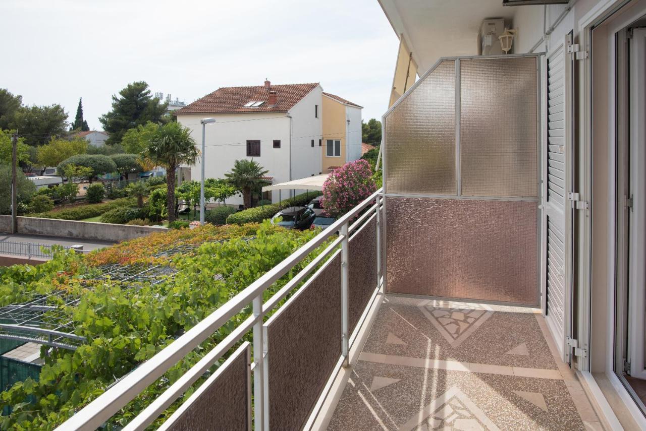 Topic Apartments Vodice Exteriör bild