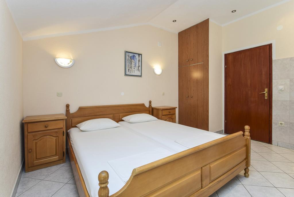 Topic Apartments Vodice Exteriör bild
