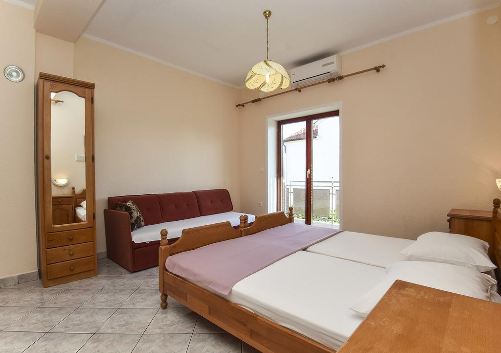 Topic Apartments Vodice Exteriör bild